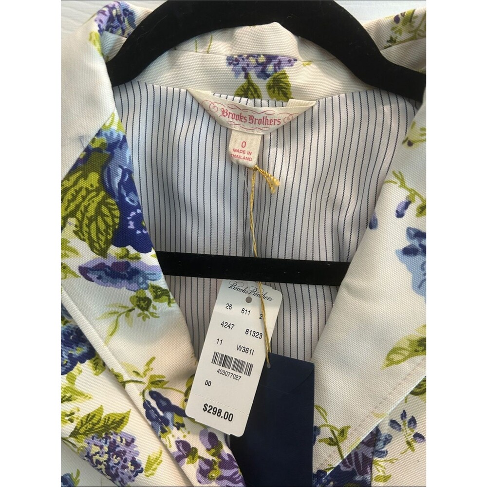 Brooks Brothers NWT Womens Blazer Jacket White with Blue Purple Flowers Size 0 - Picture 2 of 4